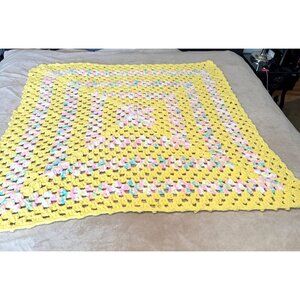 CROCHET BABY BLANKET PASTEL MULTI COLOR GRANNY SQUARE vintage chenille yarn supe
